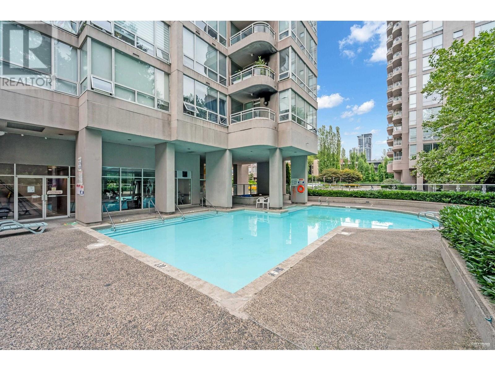 Listing Picture 27 of 33 : 1103 9633 MANCHESTER DRIVE, Burnaby / 本拿比 - 魯藝地產 Yvonne Lu Group - MLS Medallion Club Member