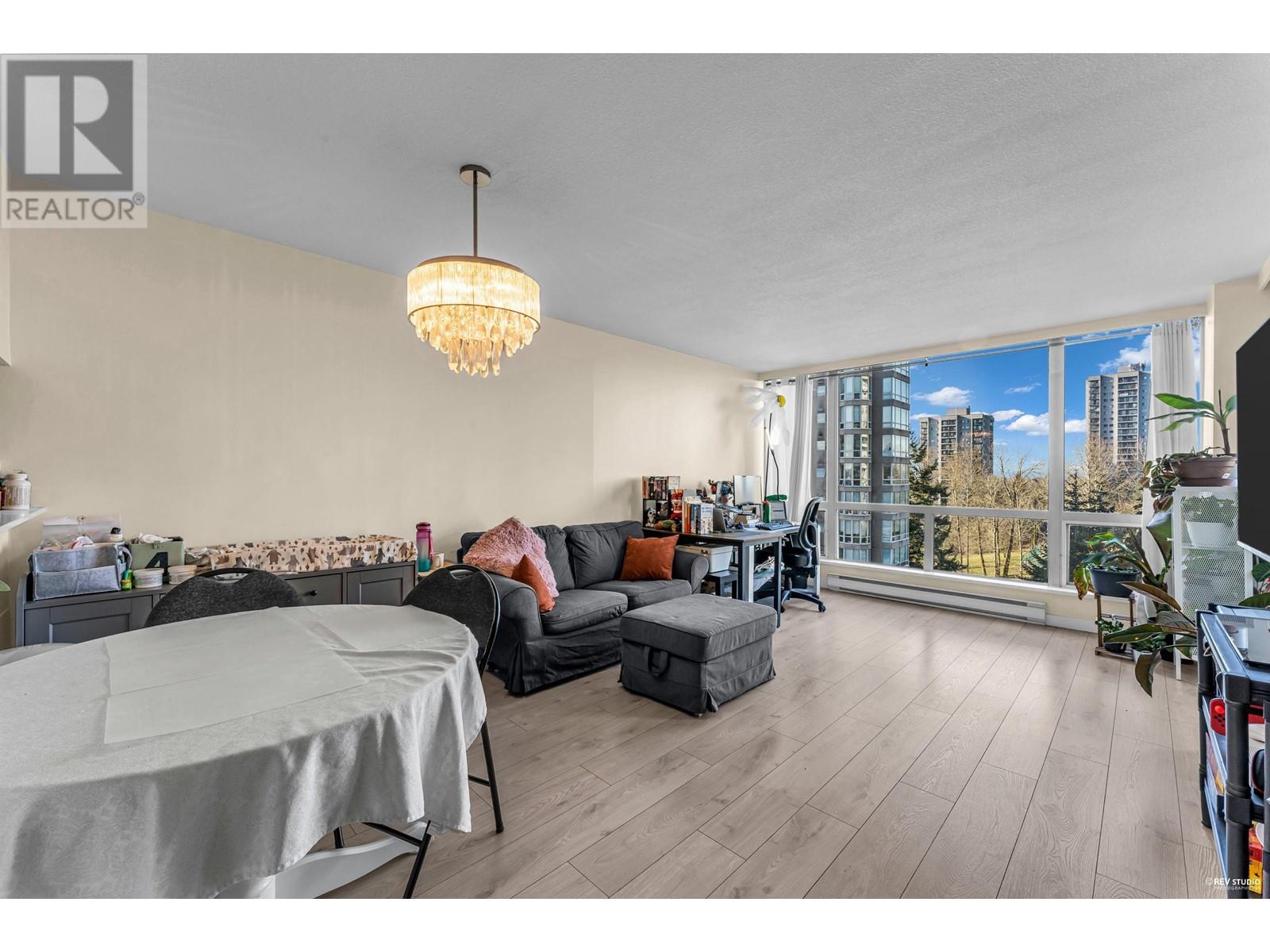 Listing Picture 20 of 33 : 1103 9633 MANCHESTER DRIVE, Burnaby / 本拿比 - 魯藝地產 Yvonne Lu Group - MLS Medallion Club Member
