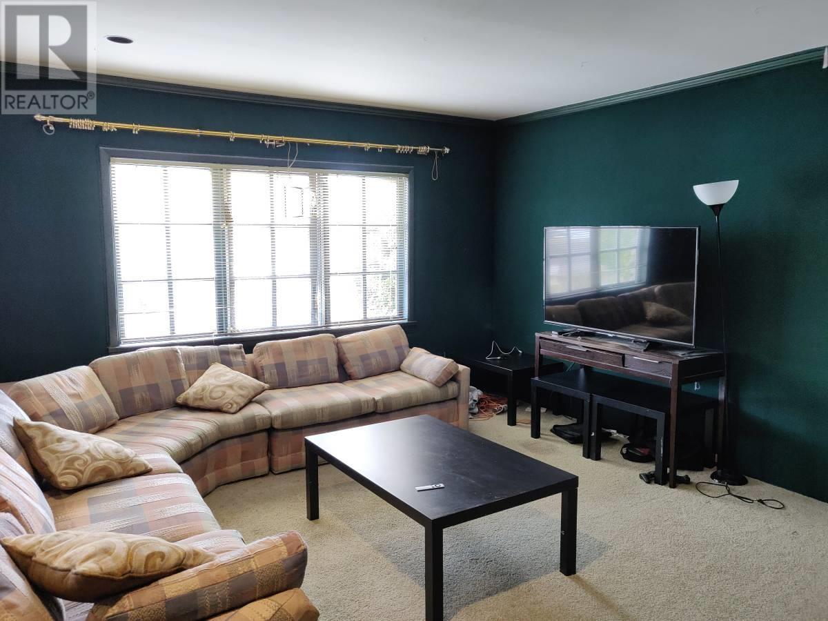 Listing Picture 4 of 6 : 1079 W 46TH AVENUE, Vancouver / 溫哥華 - 魯藝地產 Yvonne Lu Group - MLS Medallion Club Member