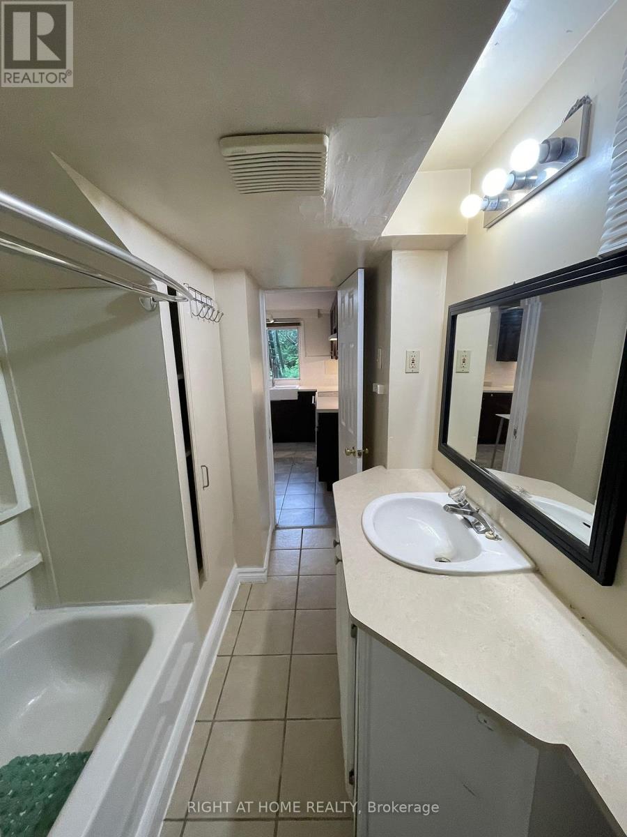 1627 Middleton Street, Pickering, Ontario  L1X 2L5 - Photo 39 - E11946522
