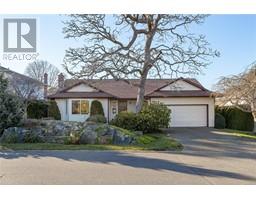 3990 Bel Nor Pl, saanich, British Columbia