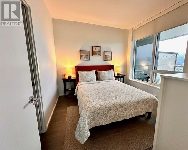 Listing Picture 9 of 26 : 4312 1955 ALPHA WAY, Burnaby / 本拿比 - 魯藝地產 Yvonne Lu Group - MLS Medallion Club Member