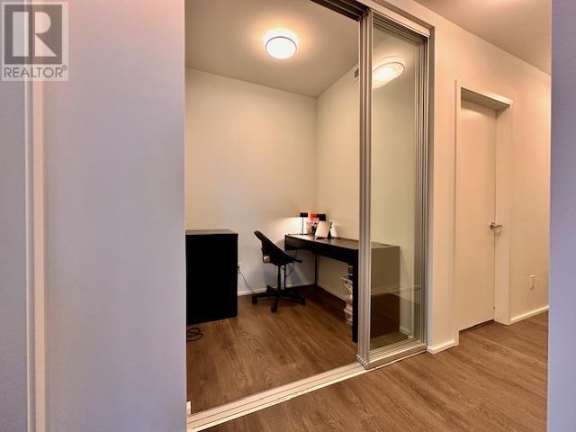 Listing Picture 16 of 26 : 4312 1955 ALPHA WAY, Burnaby / 本拿比 - 魯藝地產 Yvonne Lu Group - MLS Medallion Club Member