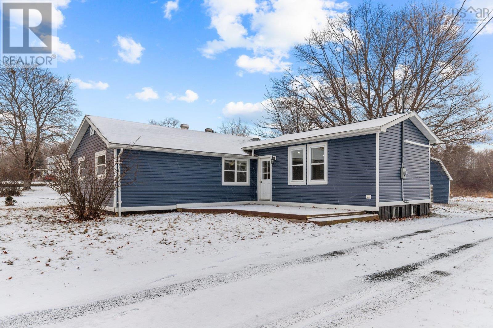 32 School Street, hantsport, Nova Scotia