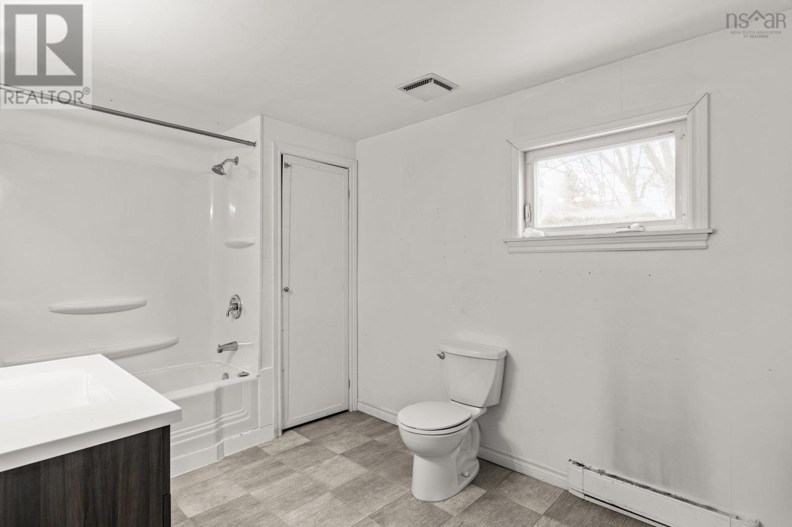 32 School Street, Hantsport, Nova Scotia  B0P 1P0 - Photo 12 - 202501905