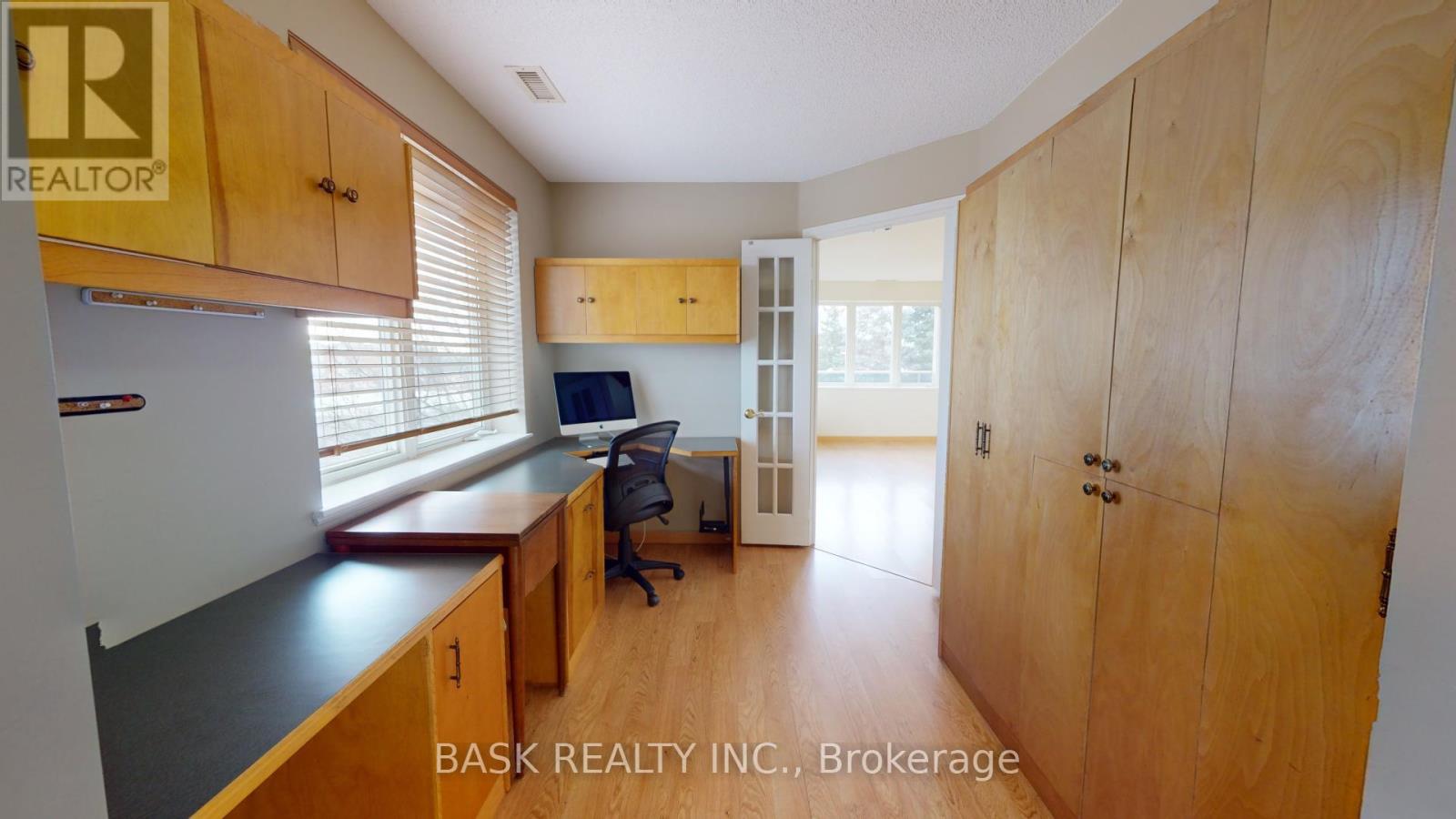 208 - 10 Dayspring Circle, Brampton, Ontario  L6P 1B9 - Photo 13 - W11946587