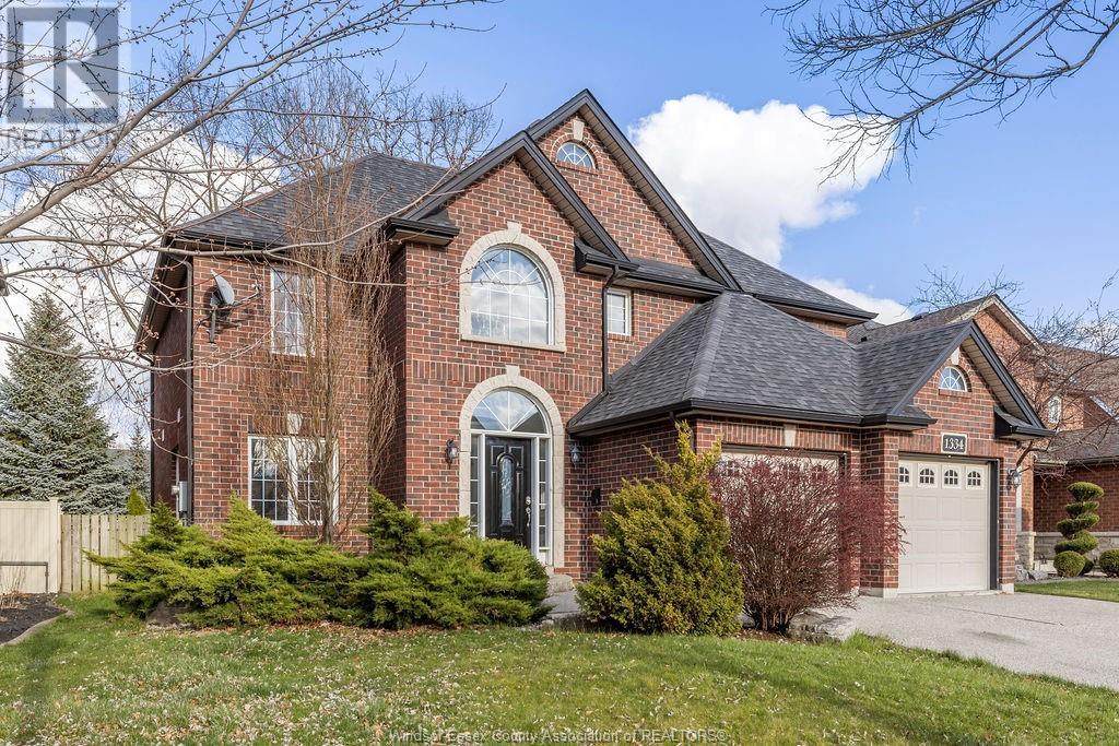 Property at 1334 LAKEVIEW image 3