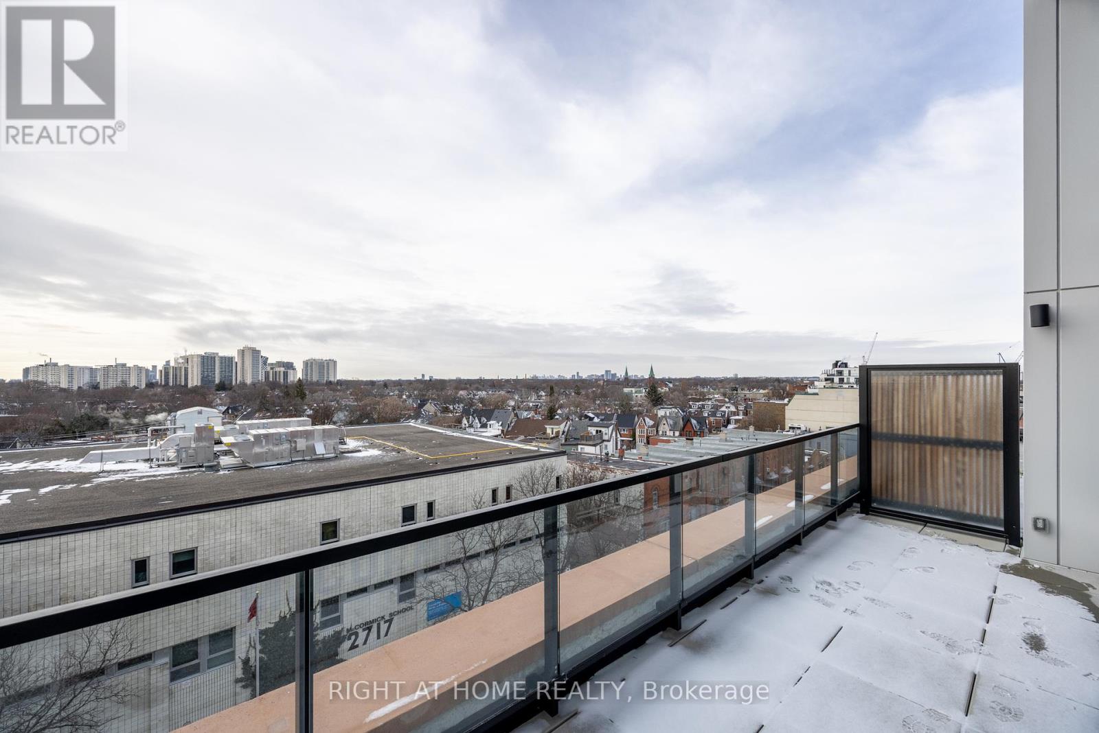 607 - 2720 Dundas Street W, Toronto, Ontario  M6P 1Y2 - Photo 13 - W11946695