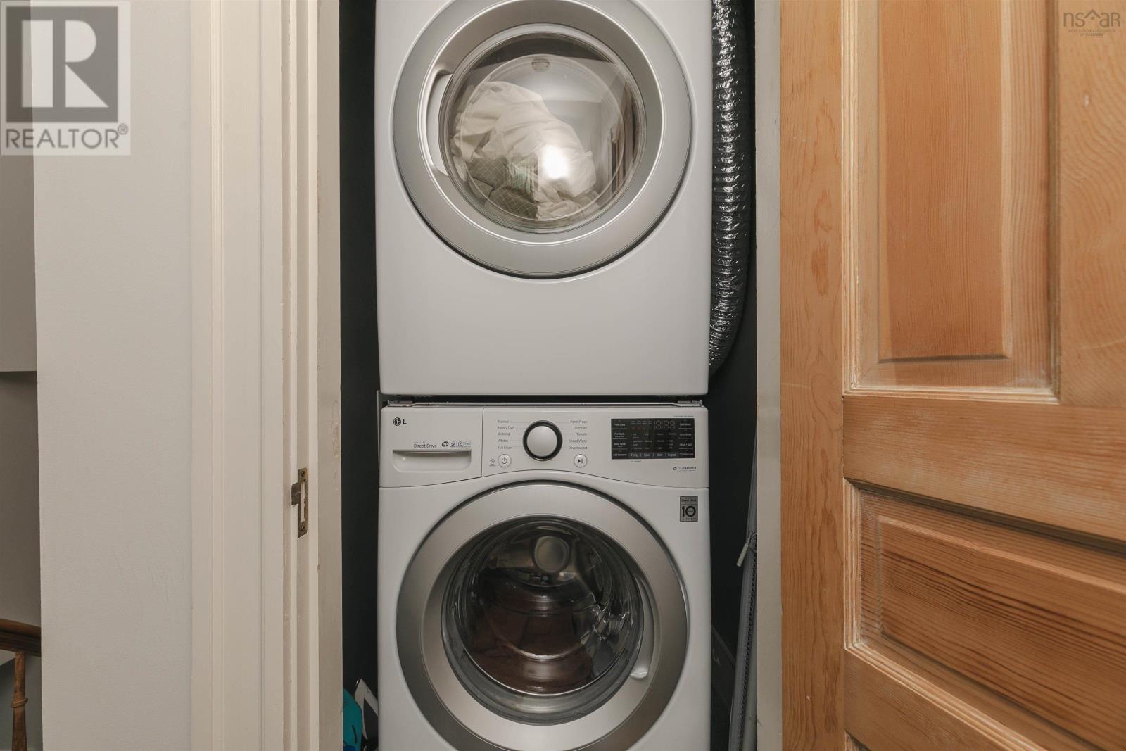 5 Pine Street, Bedford, Nova Scotia  B4A 2A8 - Photo 26 - 202501914