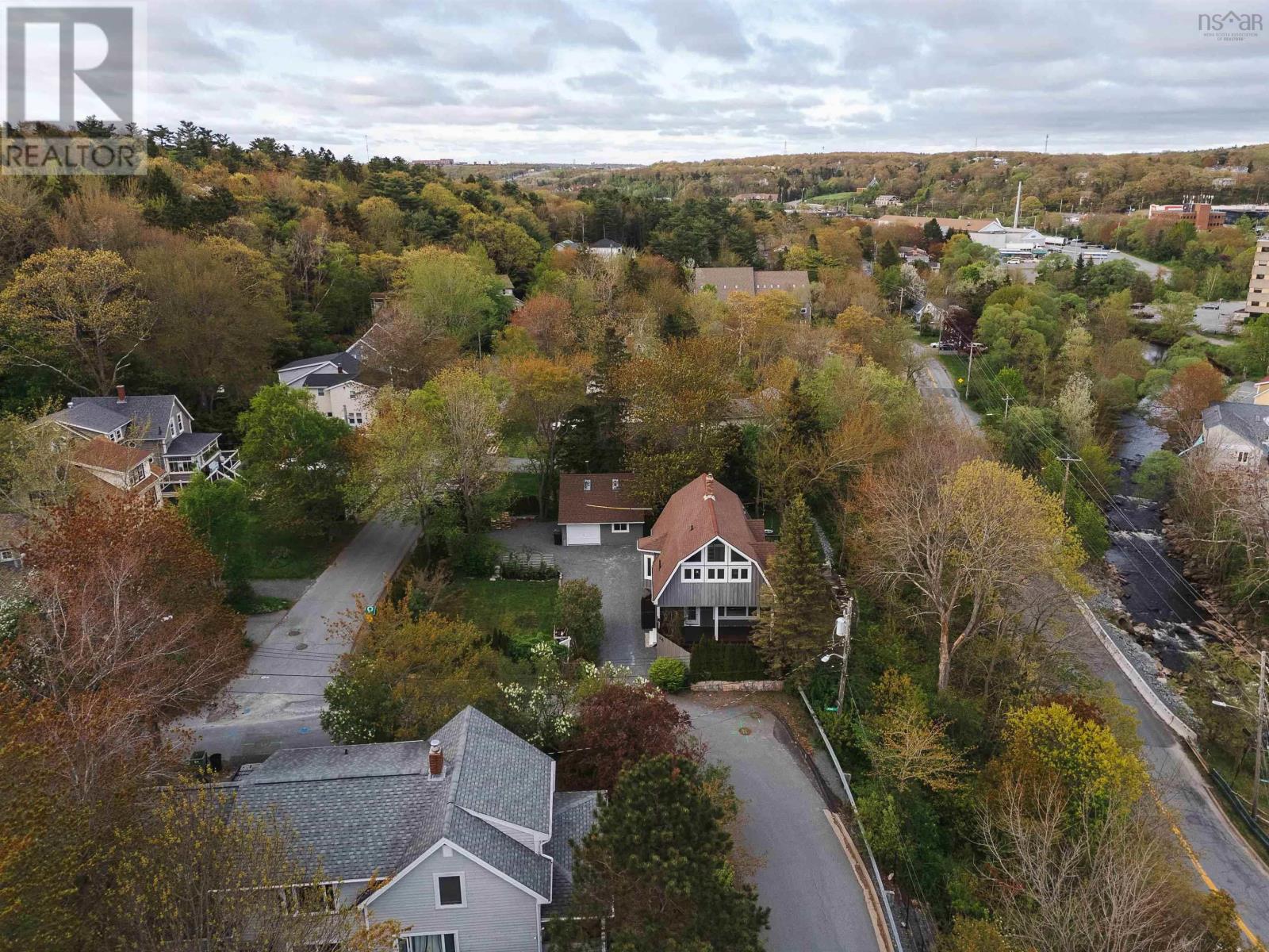 5 Pine Street, Bedford, Nova Scotia  B4A 2A8 - Photo 44 - 202501914