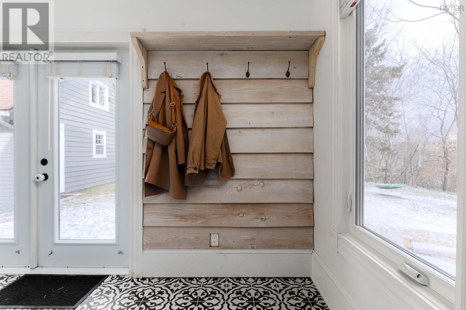 5 Pine Street, Bedford, Nova Scotia  B4A 2A8 - Photo 7 - 202501914