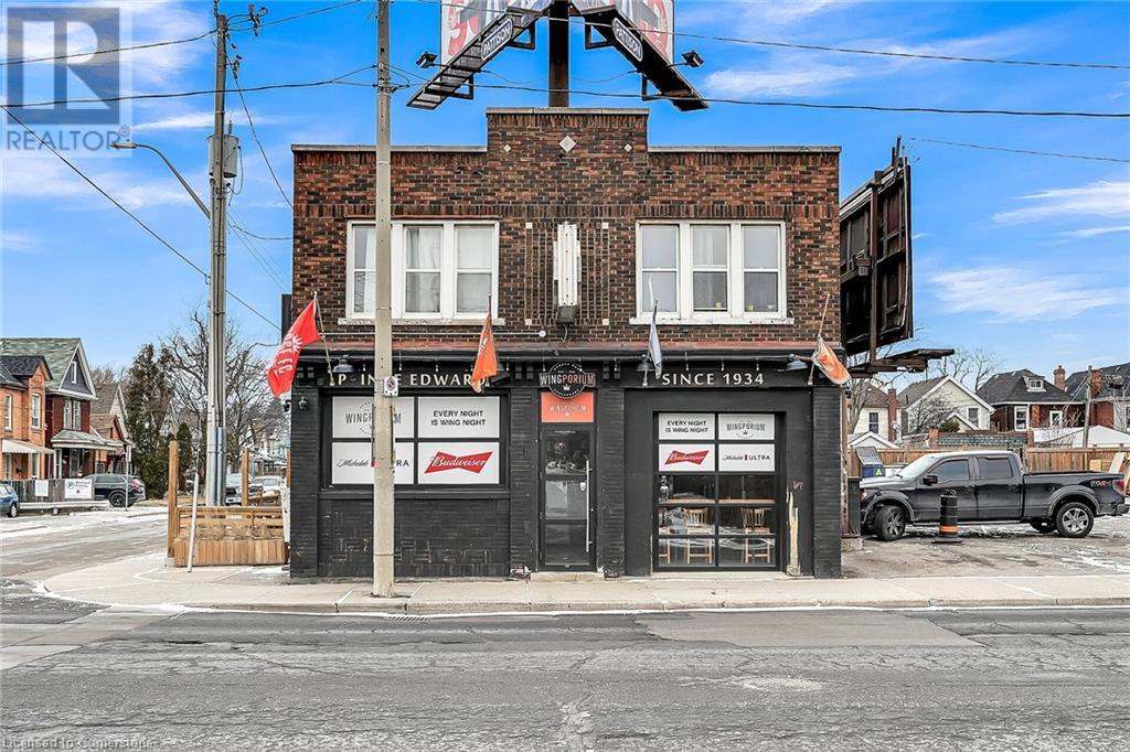 Property at 737 BARTON Street E image 2