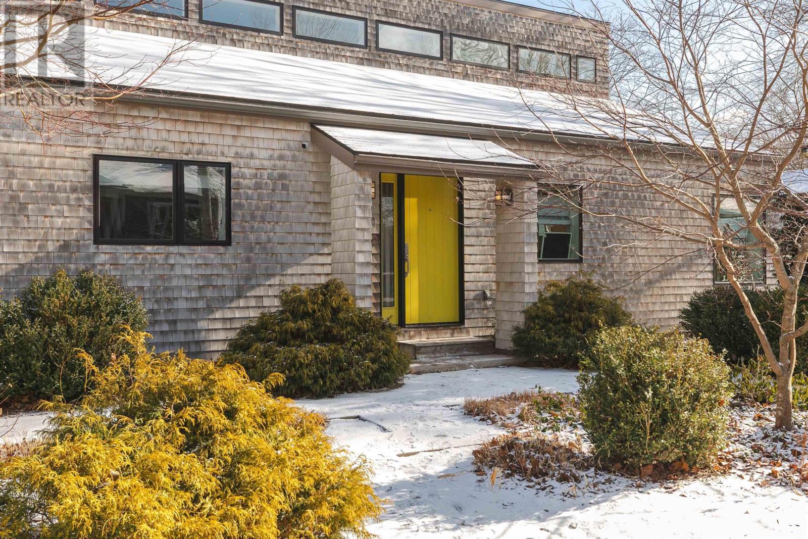 911 Greenwood Avenue, Halifax, Nova Scotia  B2H 3L1 - Photo 2 - 202501920