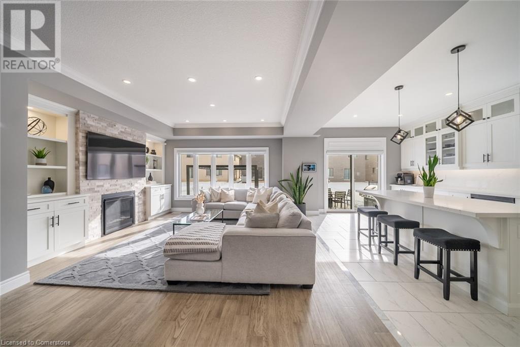36 MILLER Drive, Hamilton, Ontario