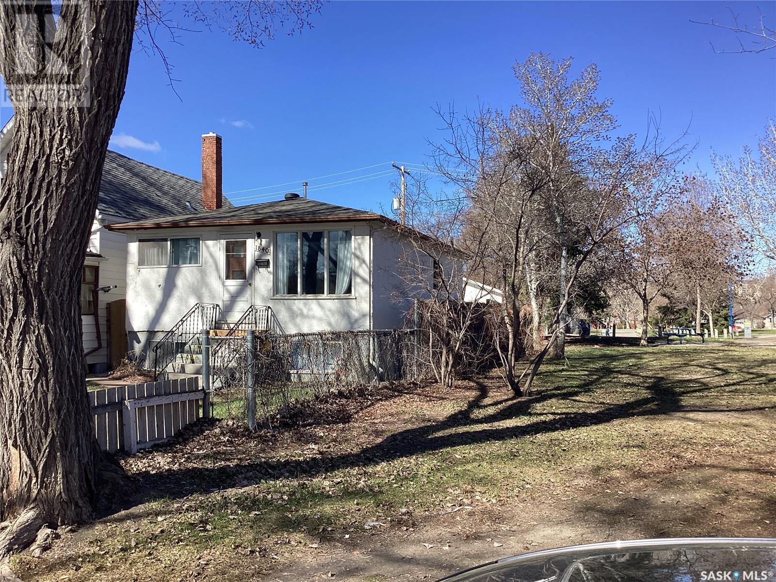 Property at 1840 Quebec STREET image 2