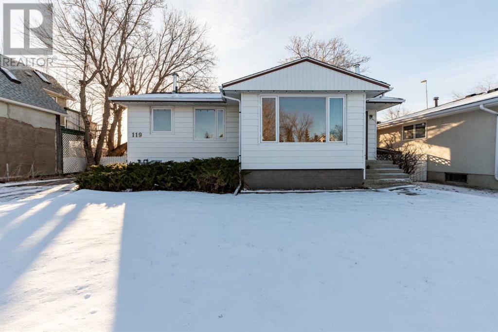 119 45 Avenue, Claresholm, Alberta  T0L 0T0 - Photo 1 - A2190348