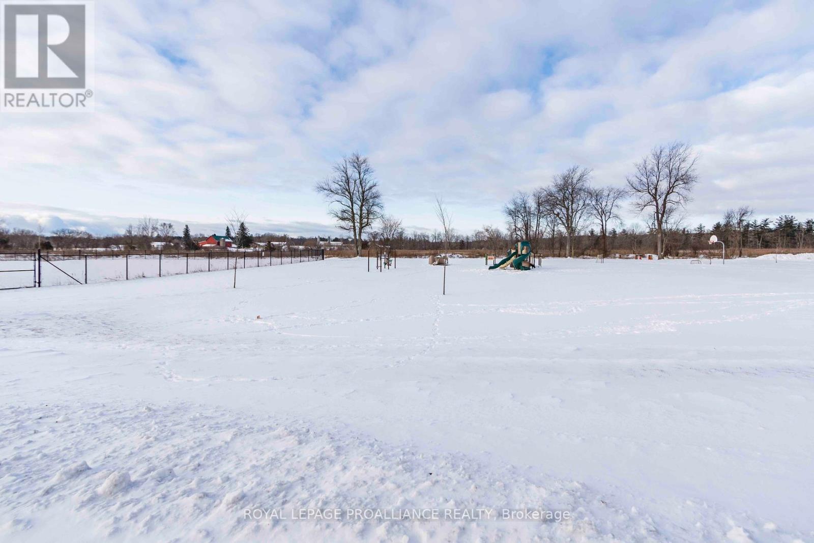 18 Gavin Crescent, Quinte West, Ontario  K8V 0H2 - Photo 35 - X11947103