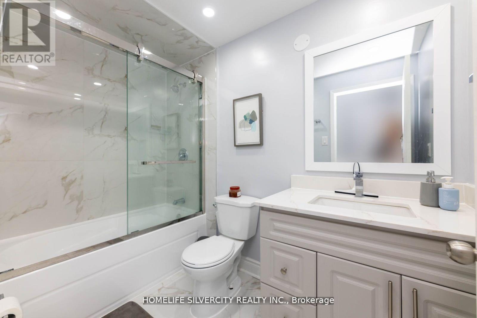 8 Bedford Crescent, Brampton (Avondale), Ontario  L6T 1R4 - Photo 37 - W11947127
