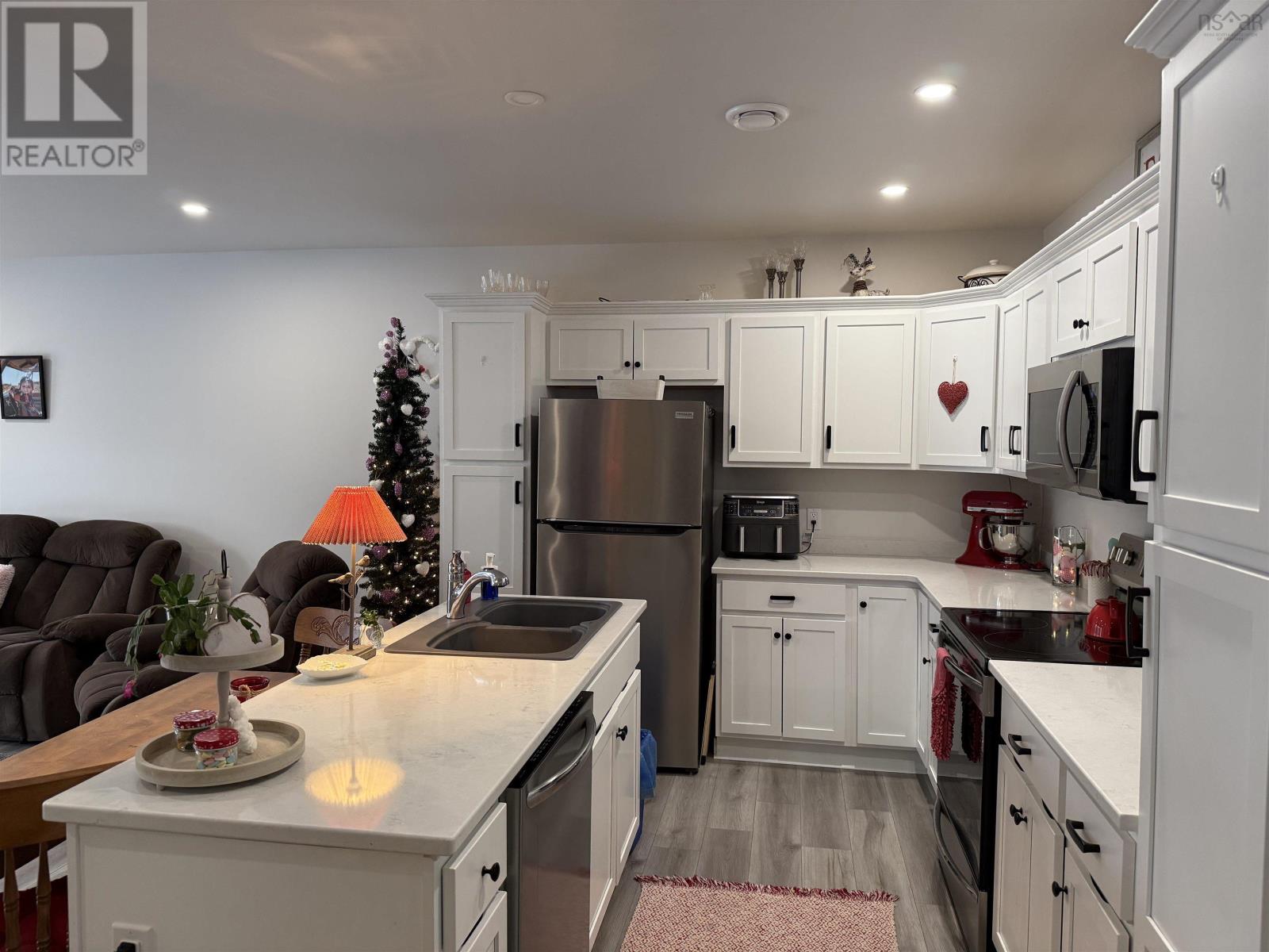 116 Stellar Streets, Stellarton, Nova Scotia  B0K 1S0 - Photo 8 - 202501940