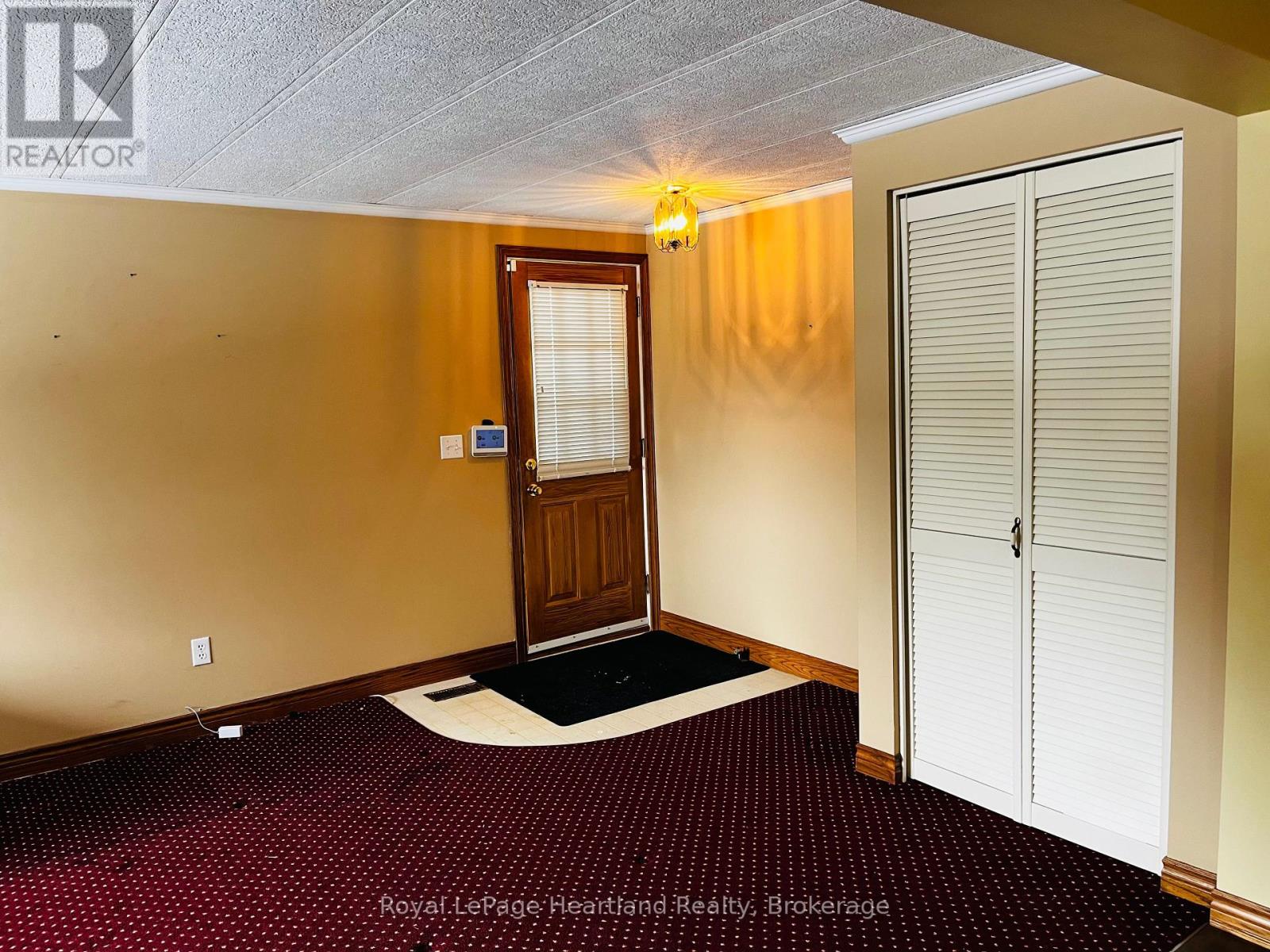 42 Stewart Street, Strathroy-Caradoc, Ontario  N7G 3K8 - Photo 4 - X11947164
