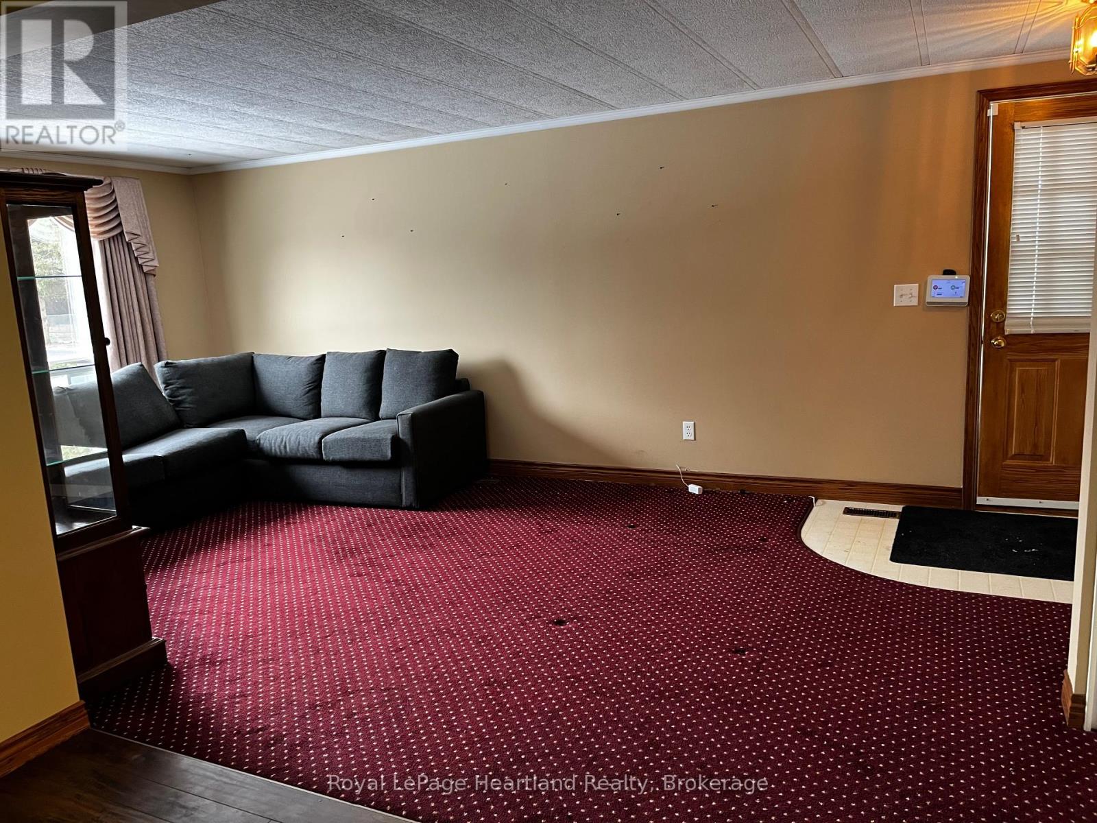 42 Stewart Street, Strathroy-Caradoc, Ontario  N7G 3K8 - Photo 5 - X11947164