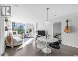 318 3699 SEXSMITH ROAD, Richmond, British Columbia