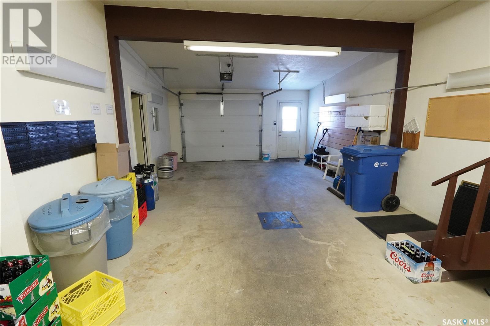 408 Main Street, Gravelbourg, Saskatchewan  S0H 1X0 - Photo 32 - SK993867