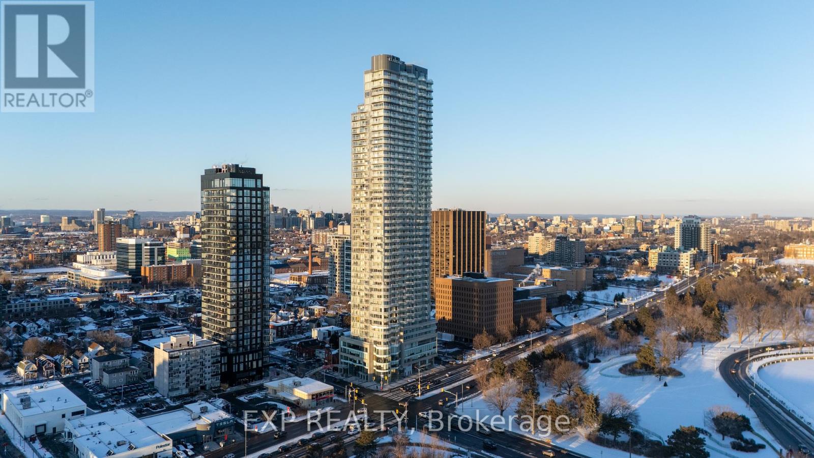 Property at 601 - 805 CARLING AVENUE image 1