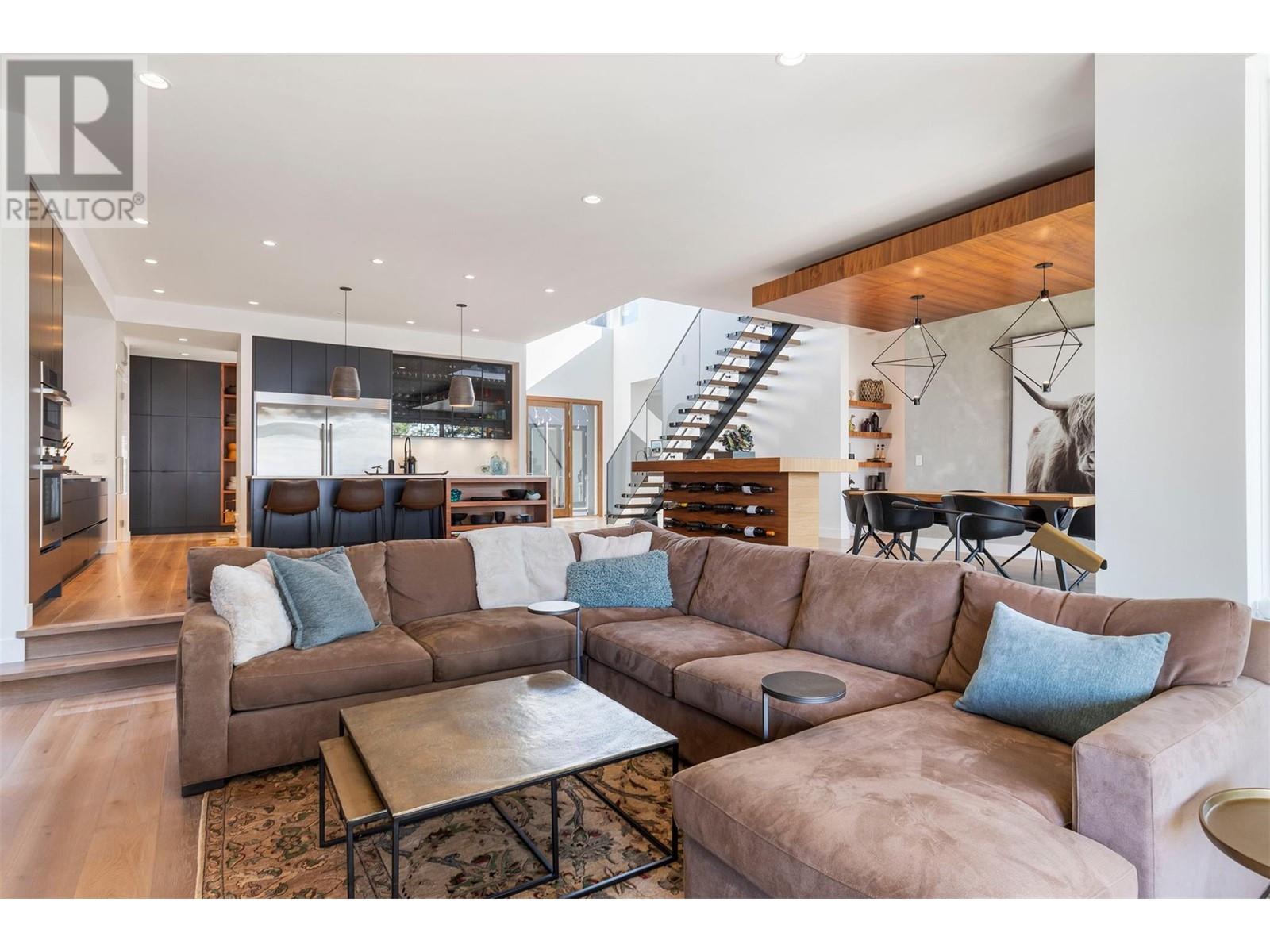Property at 9708 Benchland Drive image 4