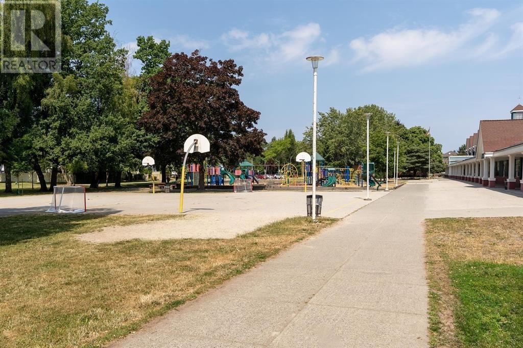 Listing Picture 21 of 25 : 211 8180 JONES ROAD, Richmond / 烈治文 - 魯藝地產 Yvonne Lu Group - MLS Medallion Club Member