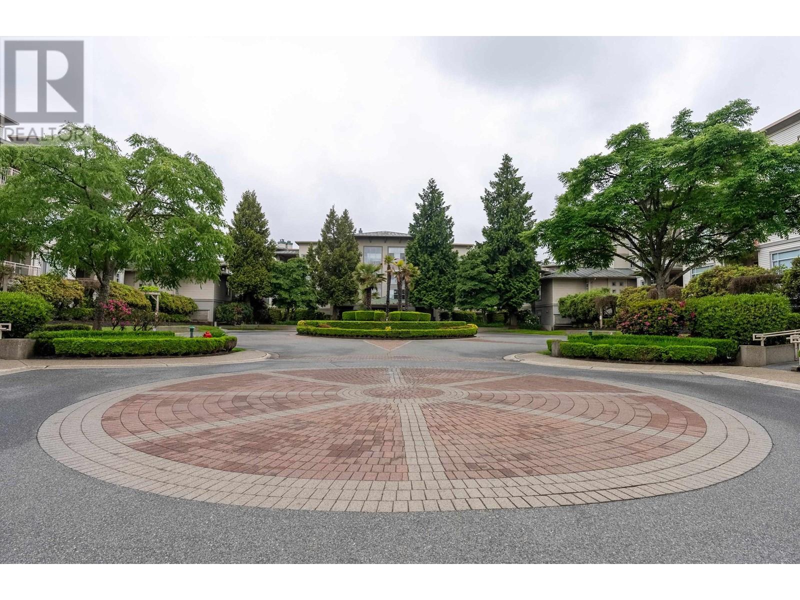 Listing Picture 24 of 25 : 211 8180 JONES ROAD, Richmond / 烈治文 - 魯藝地產 Yvonne Lu Group - MLS Medallion Club Member