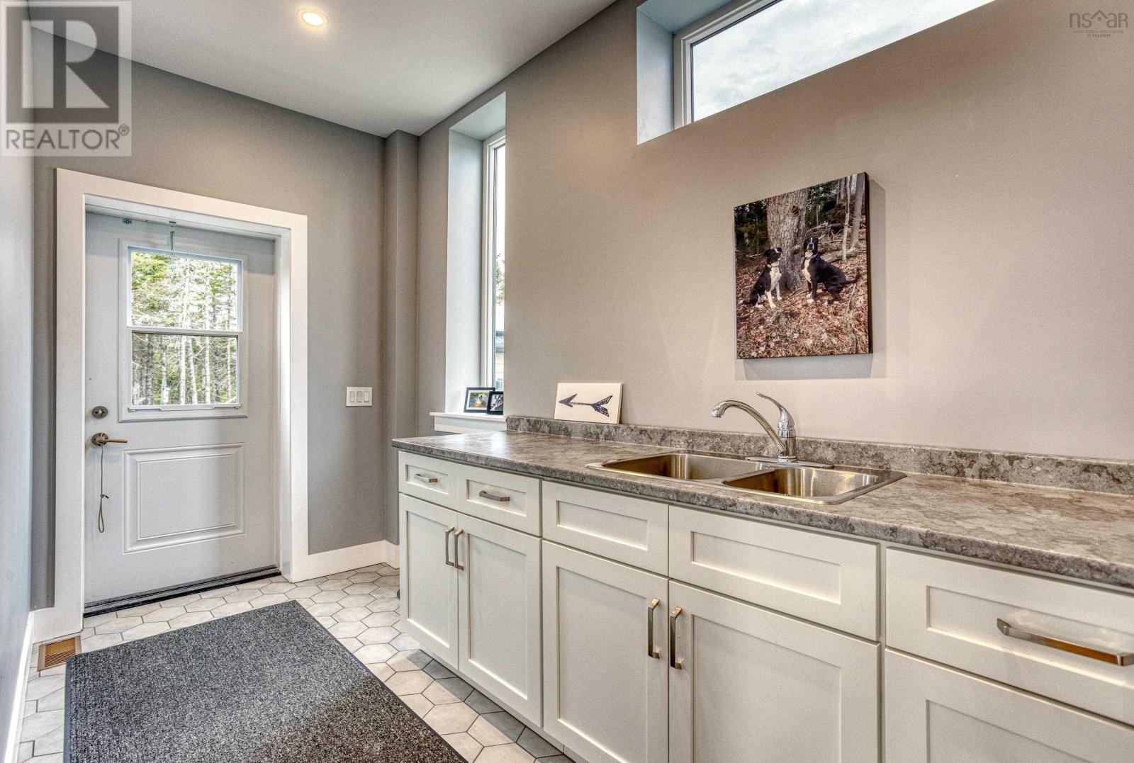 201 Lynwood Drive, Brookside, Nova Scotia  B3T 0J8 - Photo 19 - 202501945