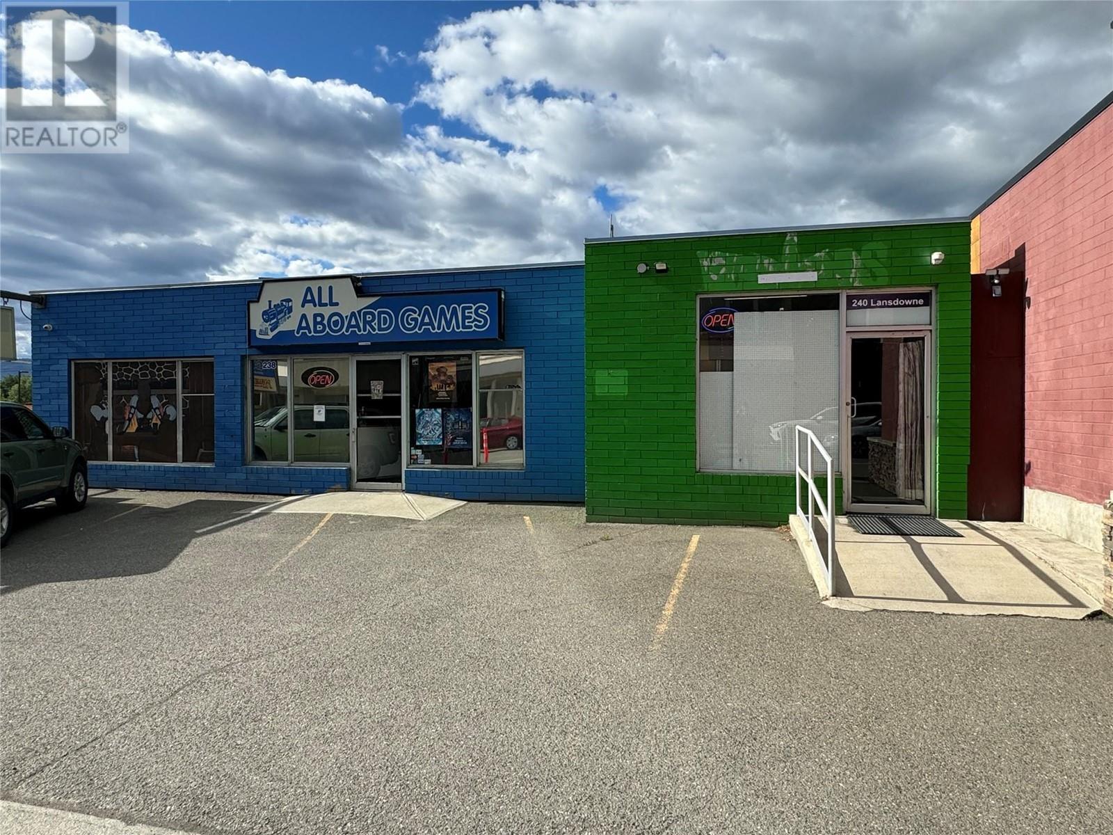 240 / 238 Lansdowne Street Street, Kamloops, British Columbia  V2C 1X7 - Photo 1 - 10333813