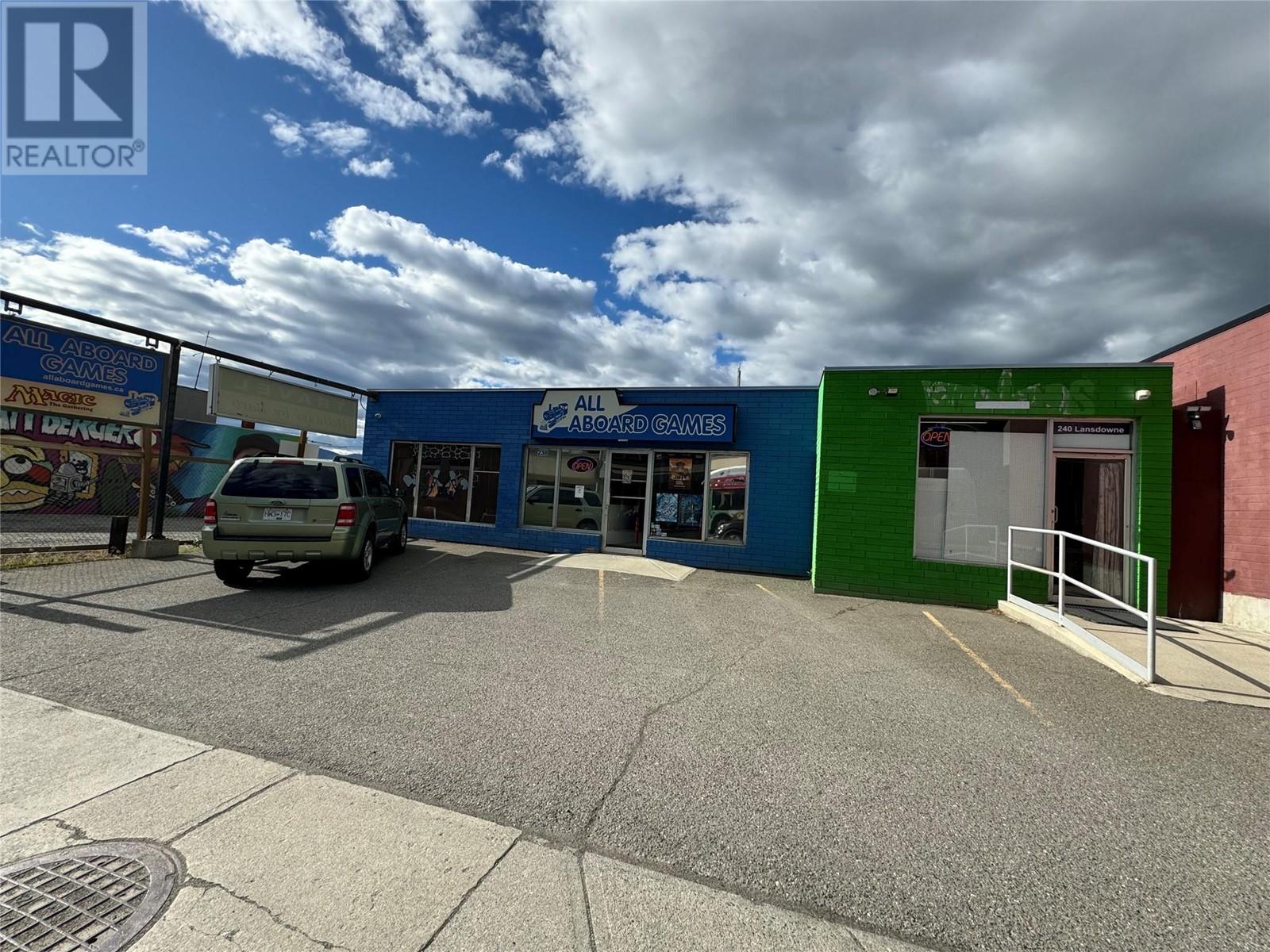 240 / 238 Lansdowne Street Street, Kamloops, British Columbia  V2C 1X7 - Photo 3 - 10333813