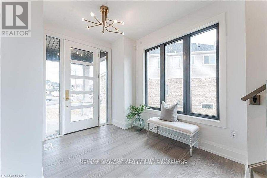 Property at 2782 CANADIANA COURT W image 3