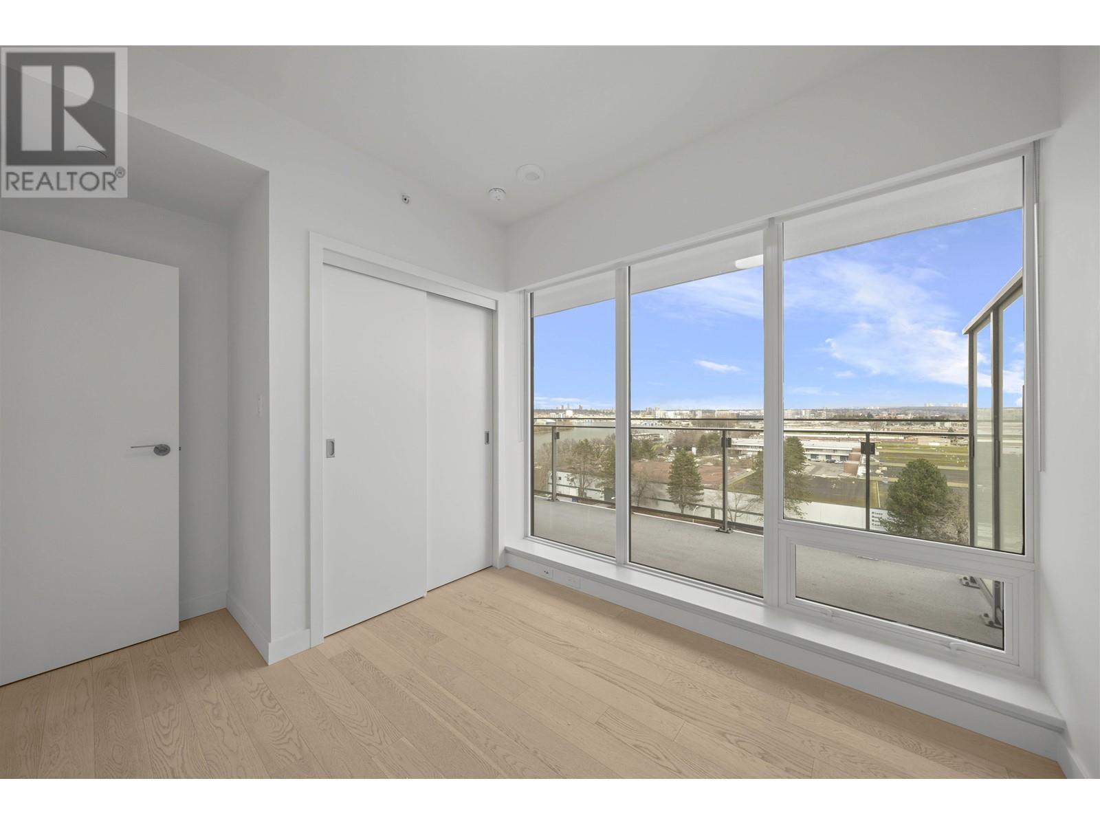 Listing Picture 15 of 39 : 906 6855 PEARSON WAY, Richmond / 烈治文 - 魯藝地產 Yvonne Lu Group - MLS Medallion Club Member