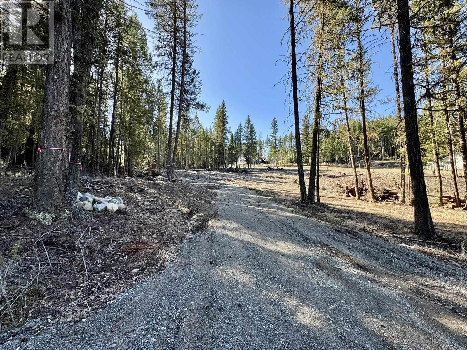 5218 Kallum Drive, 108 Mile Ranch, British Columbia V0K 2Z0 - Photo 2 - R2961790