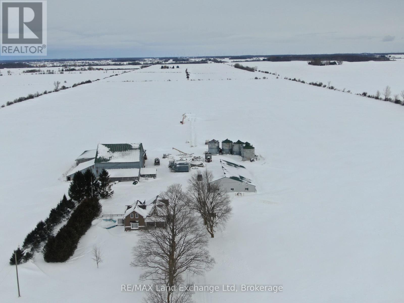 3174 Bruce Road 6, Huron-Kinloss, Ontario N0G 2R0 - Photo 1 - X11942714