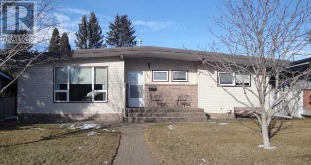 2643 22 Avenue S, Lethbridge, Alberta  T1K 1J8 - Photo 1 - A2190280