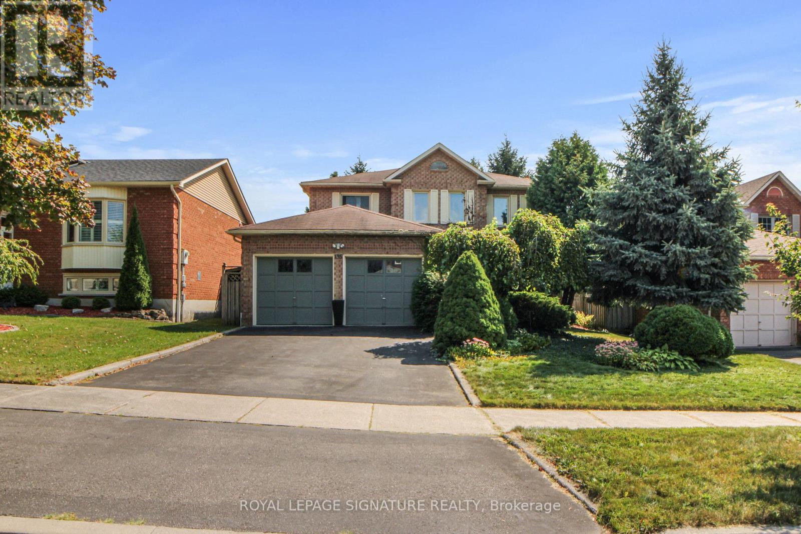 Property at 135 WILLIAM STEPHENSON DRIVE image 1