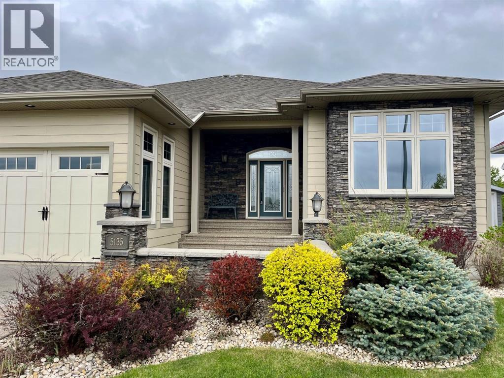 5135 45 Street, Viking, Alberta  T0B 4N0 - Photo 2 - A2189402