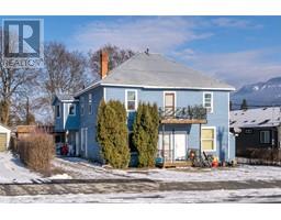 713 Russell Avenue, enderby, British Columbia