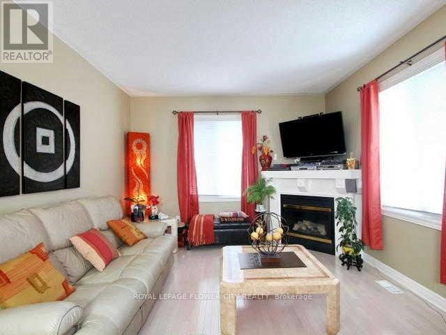 20 Whitwell Drive, Brampton, Ontario  L6P 1C8 - Photo 7 - W11947404