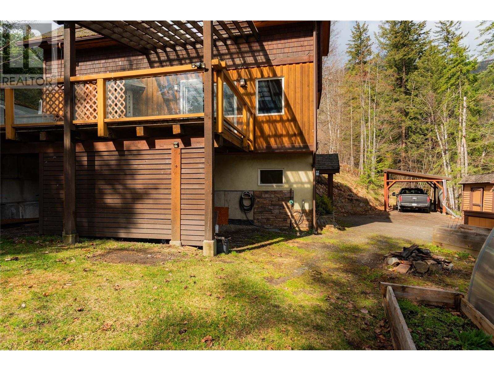 641 Front Street, Kaslo, British Columbia V0G 1M0 - Photo 15 - 10329582