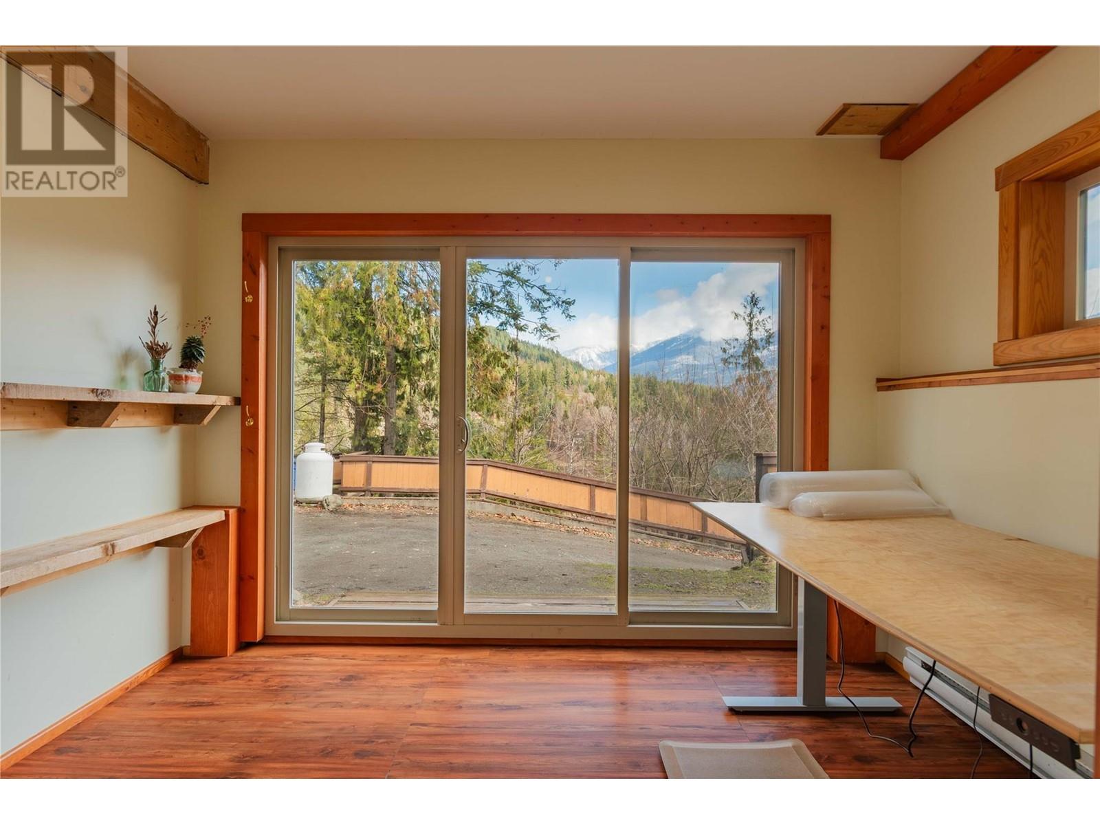 641 Front Street, Kaslo, British Columbia V0G 1M0 - Photo 32 - 10329582