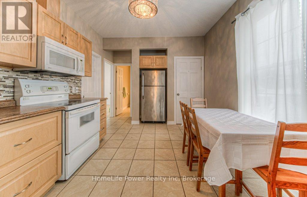 67 Wellington Street N, Kitchener, Ontario  N2H 5J5 - Photo 11 - X11947597