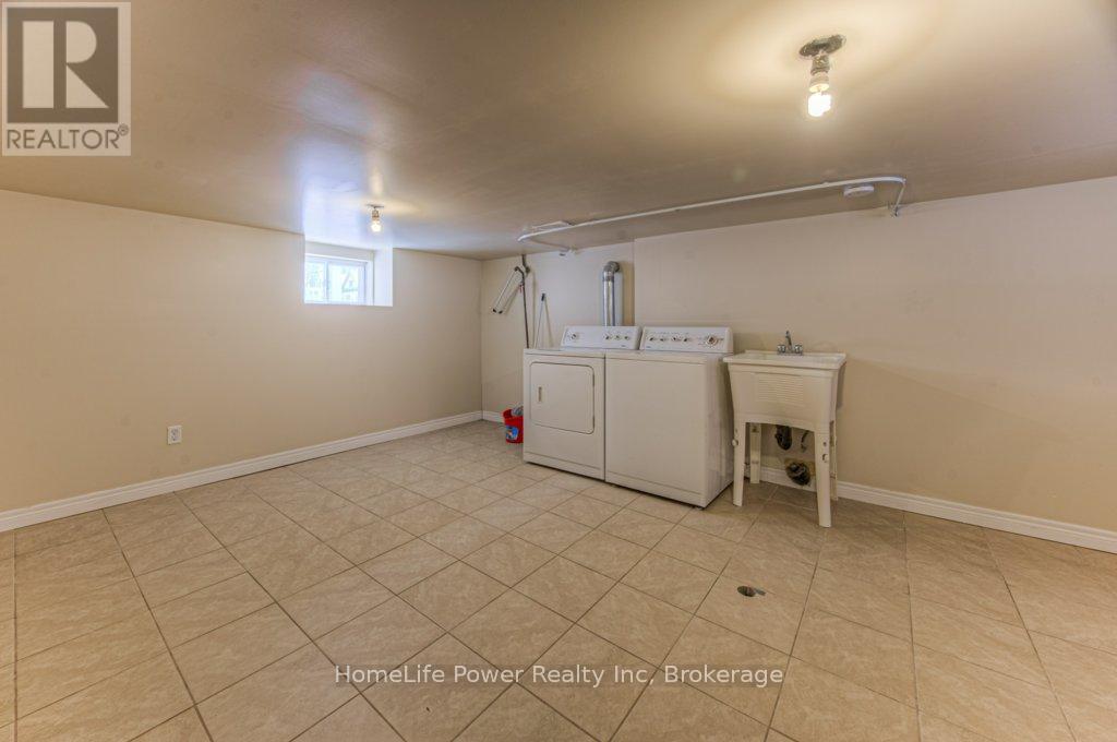 67 Wellington Street N, Kitchener, Ontario  N2H 5J5 - Photo 29 - X11947597