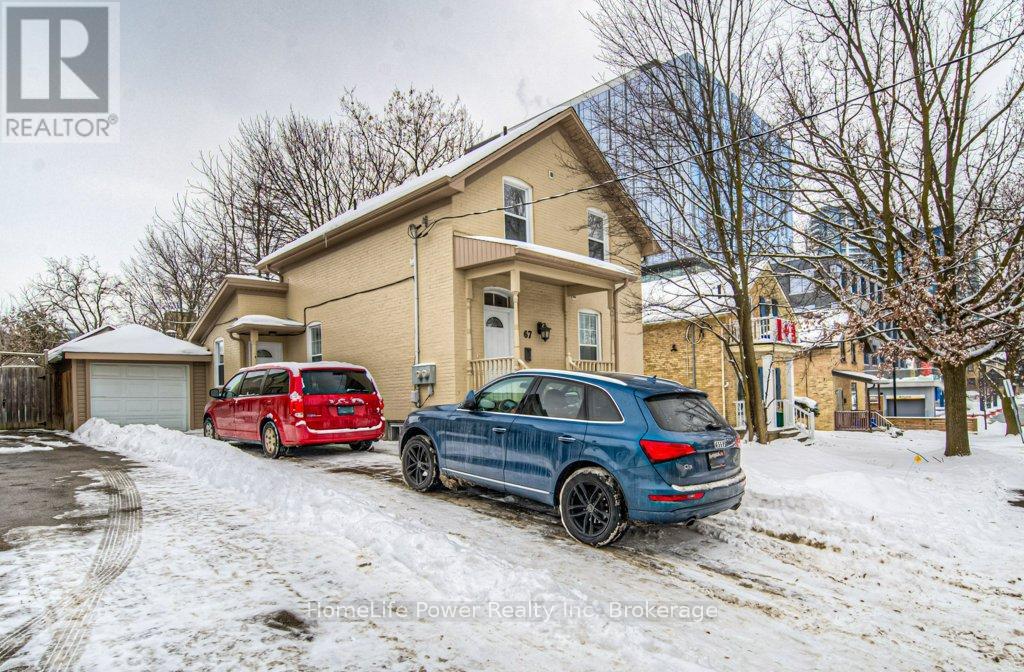 67 Wellington Street N, Kitchener, Ontario  N2H 5J5 - Photo 3 - X11947597