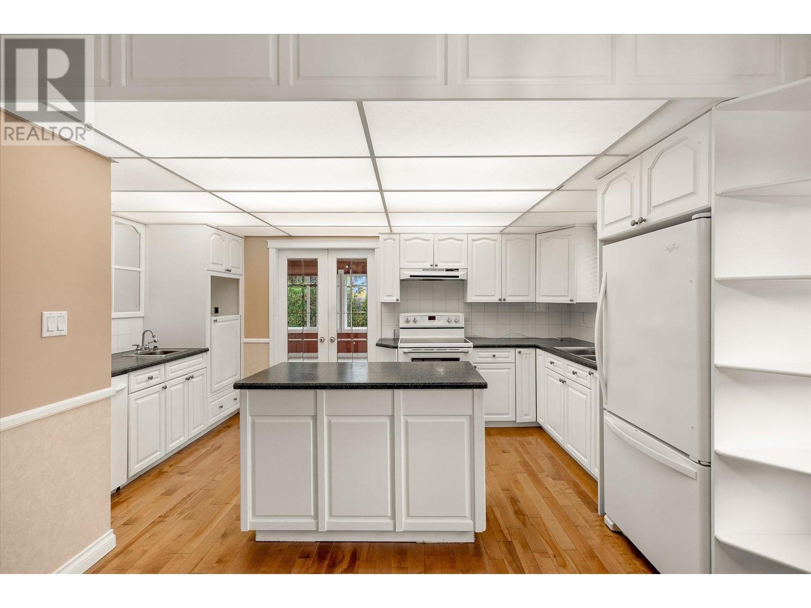 Property at 717 Schafer Road image 3