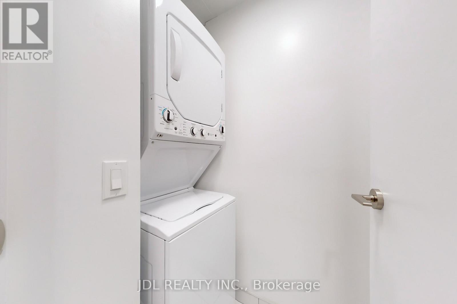 506 - 39 Roehampton Avenue, Toronto, Ontario  M4P 1P9 - Photo 27 - C11947562